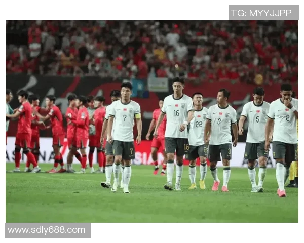 沙尔克遗憾失利，主场不敌法兰克福