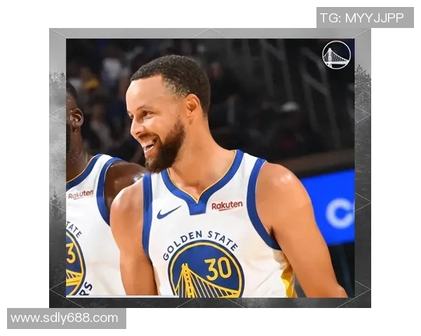 勇士再次击败湖人，保持不败纪录