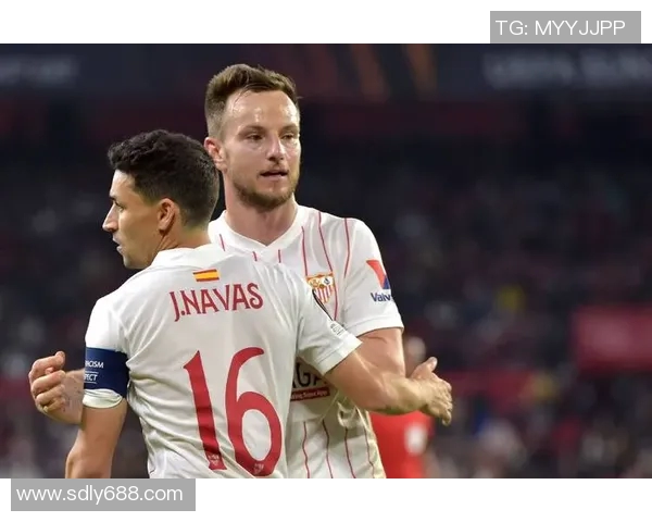 塞维利亚官方确认引进曼联前锋雷盖尼克斯：新赛季前场再添利器