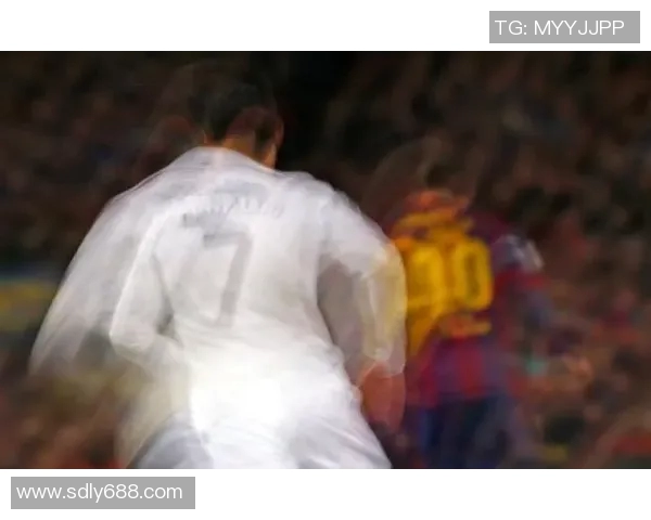 梅西再现神奇绝技，巴萨逆转反杀皇马