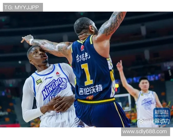 男篮CBA赛场火爆华山论剑谁能问鼎王座? 男篮CBA赛场火爆华山论剑谁能问鼎王座?